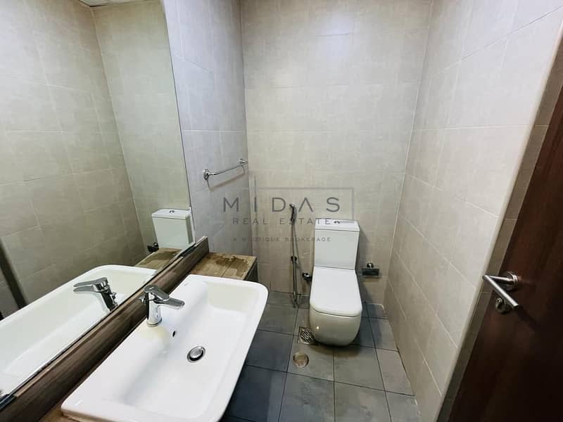 Studio|Semifurnished|Close to Metro - Image 10