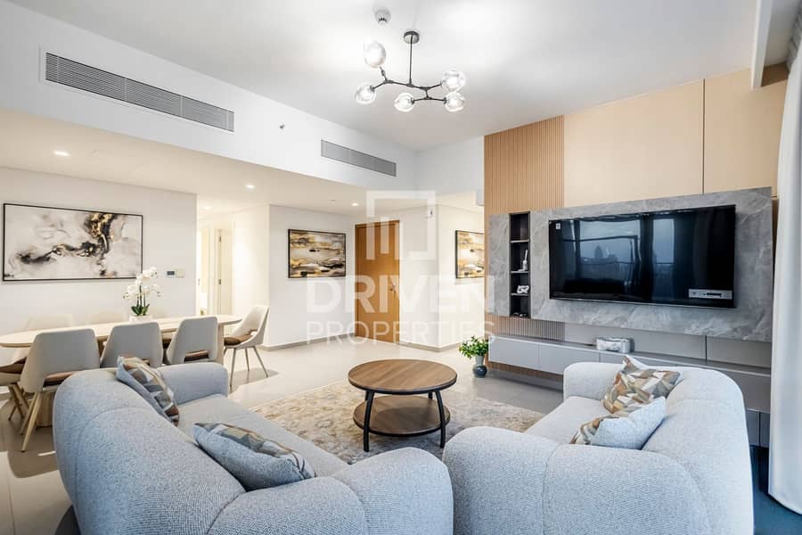 Burj Khalifa View | Well Furnished | Vacant