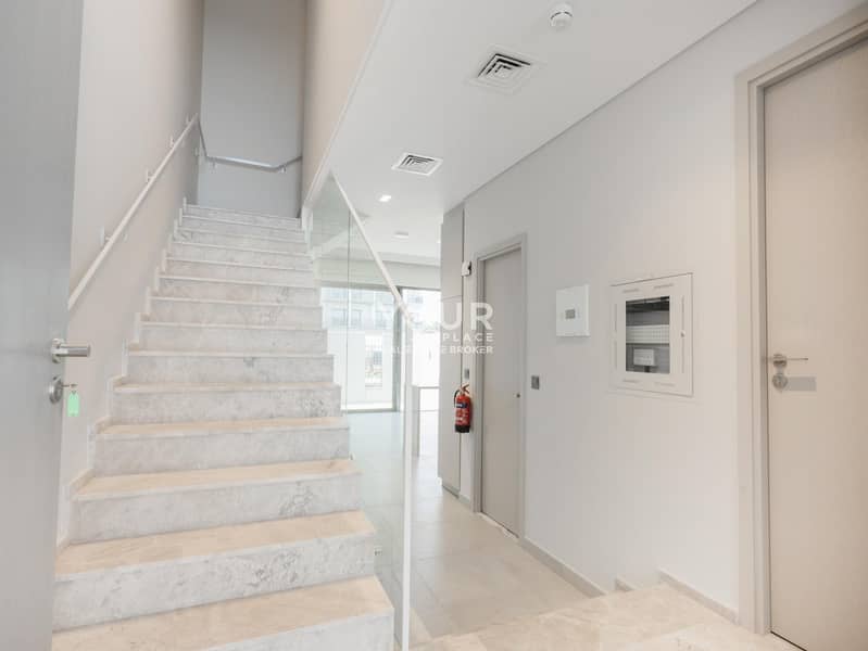 3+Maid Townhouse | 2 Parking Spots | Spacious