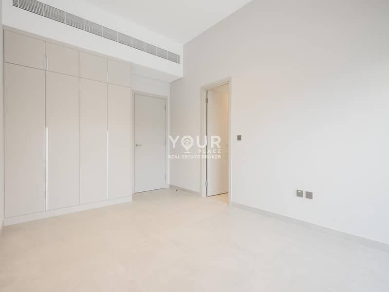 3+Maid Townhouse | 2 Parking Spots | Spacious