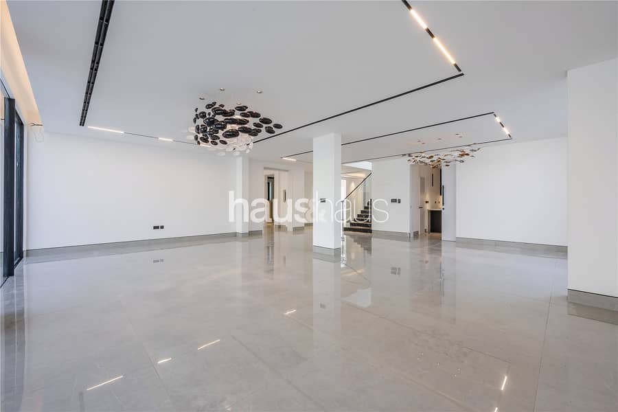 Brand New | 5 Bedrooms | Area Specialist