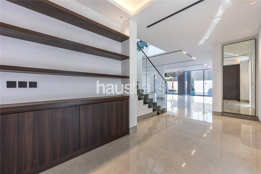 Brand New | 5 Bedrooms | Area Specialist - Image 6