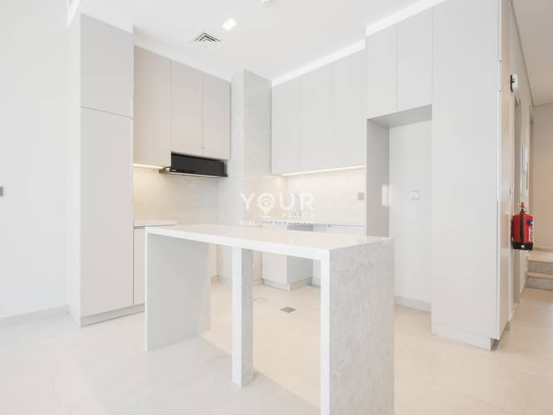 3+Maid Townhouse | 2 Parking Spots | Spacious - Image 19