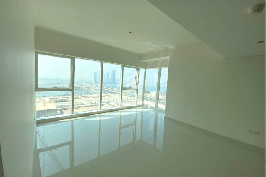 Panoramic and Palm Views | No Balcony