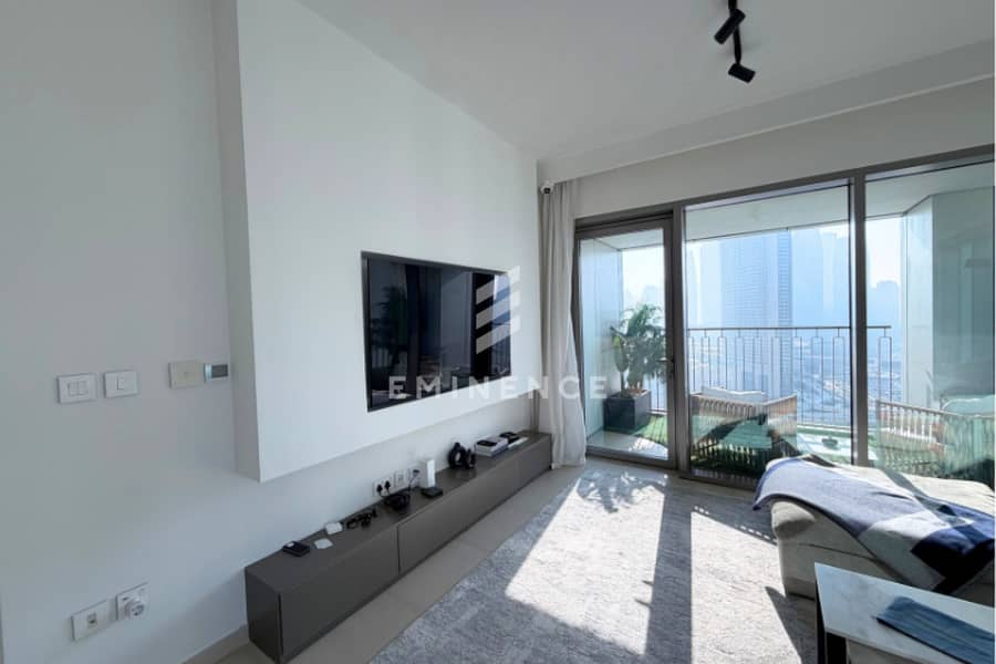 Panoramic and Palm Views | No Balcony - Image 8