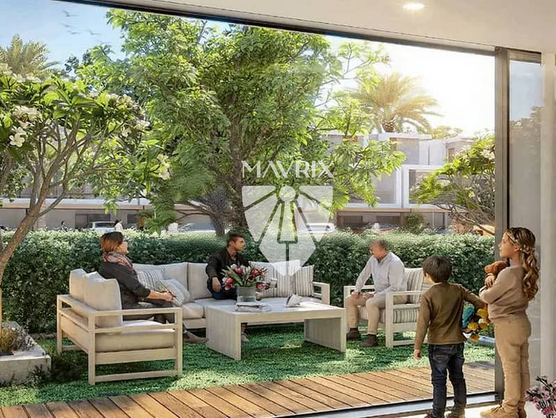 4 Bedroom Mid Unit | Great Price | Luxury Home - Image 7