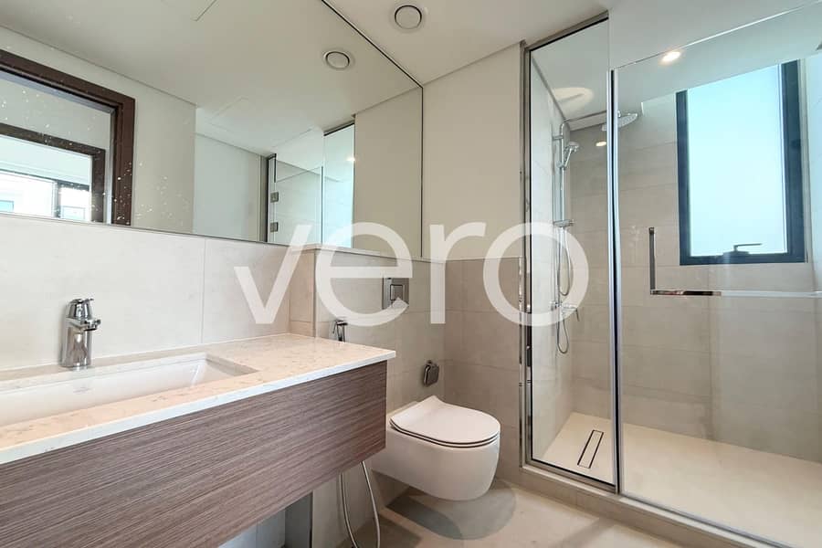 Landscaped Garden | Near Pool | Brand New - Image 9