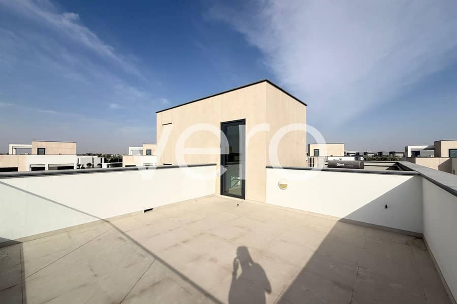 Landscaped Garden | Near Pool | Brand New - Image 12