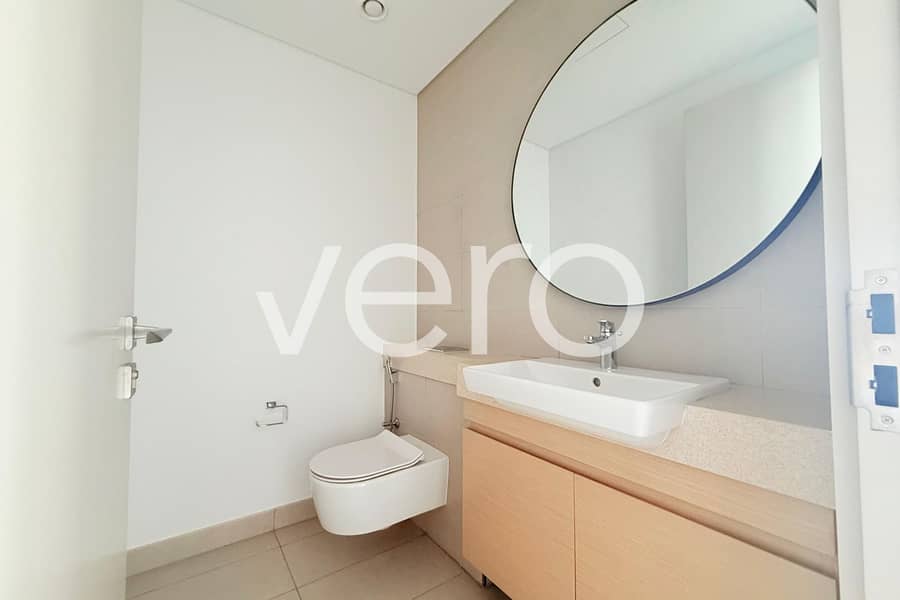 Single Row | Park Facing | Vacant - Image 10