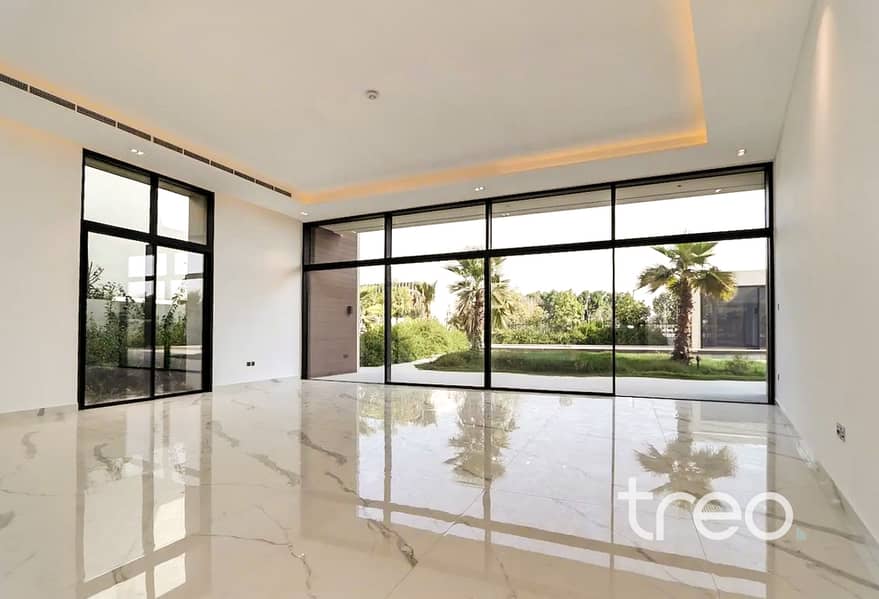 Vacant now | Corner Plot | Single Row