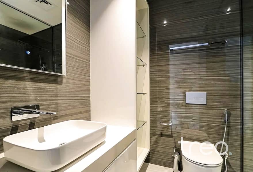 Vacant now | Corner Plot | Single Row - Image 18