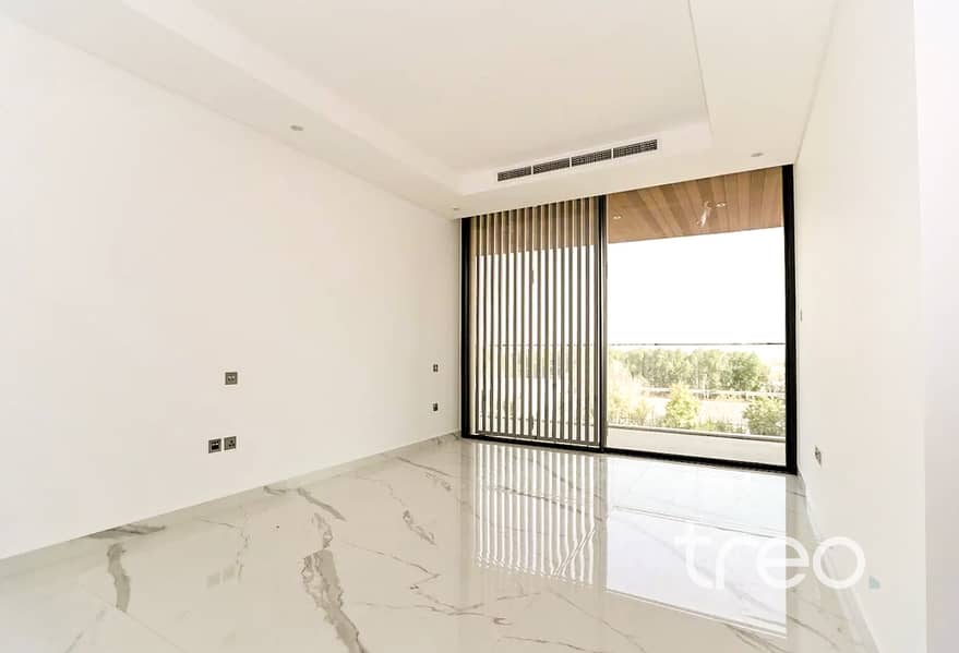 Vacant now | Corner Plot | Single Row - Image 20