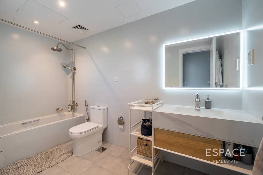 Upgraded | Great Location | Vacant - Image 13