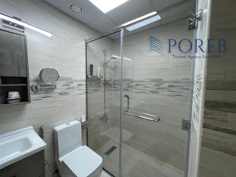 Fully Upgraded/ Modern/ Views of Marina Skyline - Image 19