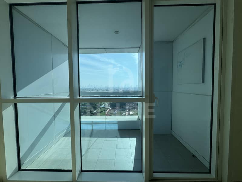 Bright Unit | Spacious Layout | Ready to Move