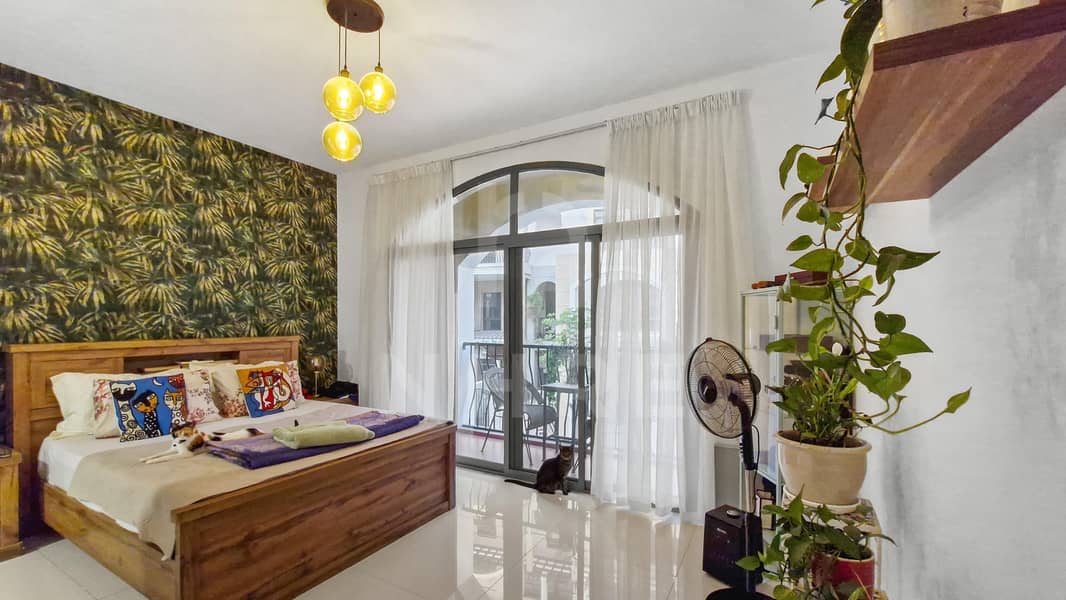 VASTU COMPLIANT | EXCLUSIVE | 4BED/4BATH |UPGRADED - Image 10