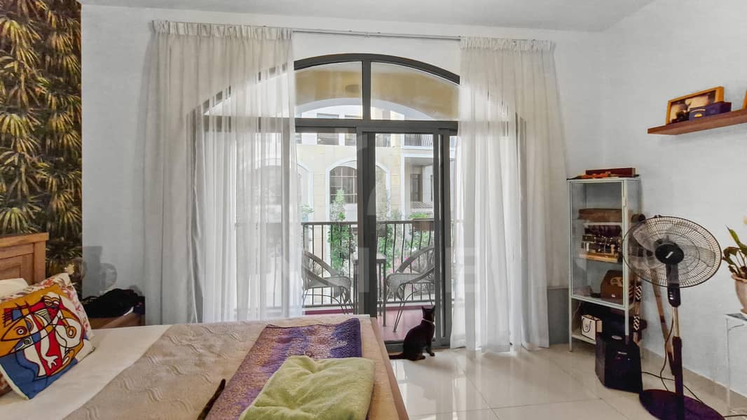 VASTU COMPLIANT | EXCLUSIVE | 4BED/4BATH |UPGRADED - Image 11