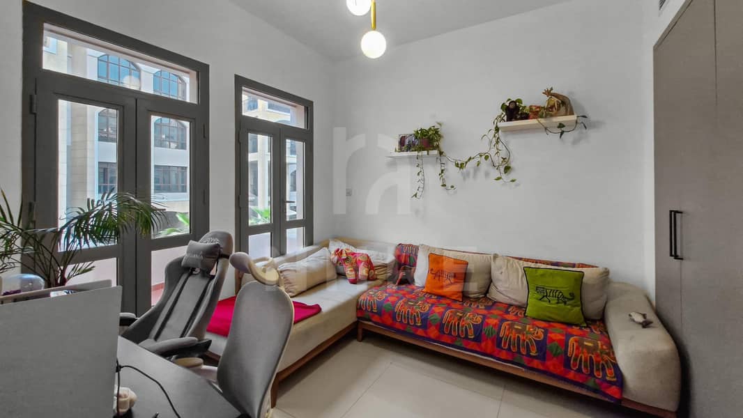 VASTU COMPLIANT | EXCLUSIVE | 4BED/4BATH |UPGRADED - Image 12