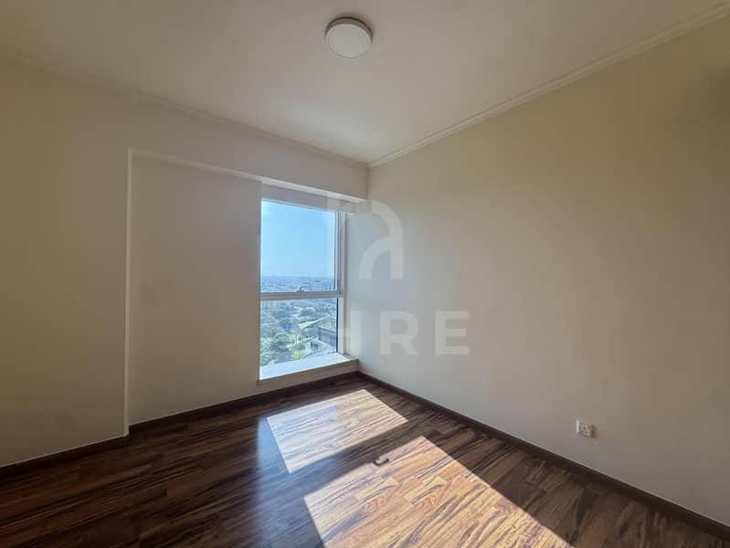 Bright Unit | Spacious Layout | Ready to Move - Image 7