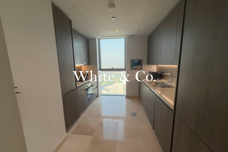Luxurious | Modern | Vacant On Transfer