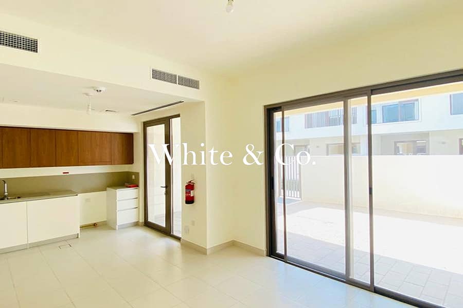 Corner Unit |Modern Townhouse|Great Value