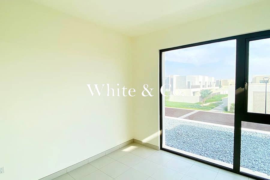 Corner Unit |Modern Townhouse|Great Value - Image 13