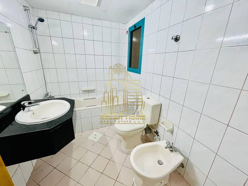 Lavish 1BHK | Chiller Free | Close Metro | Prime Location - Image 9