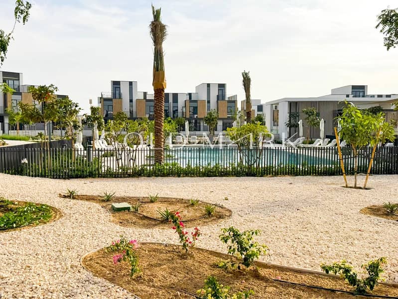 Opposite of Pool |Main Park Facing|Genuine Listing