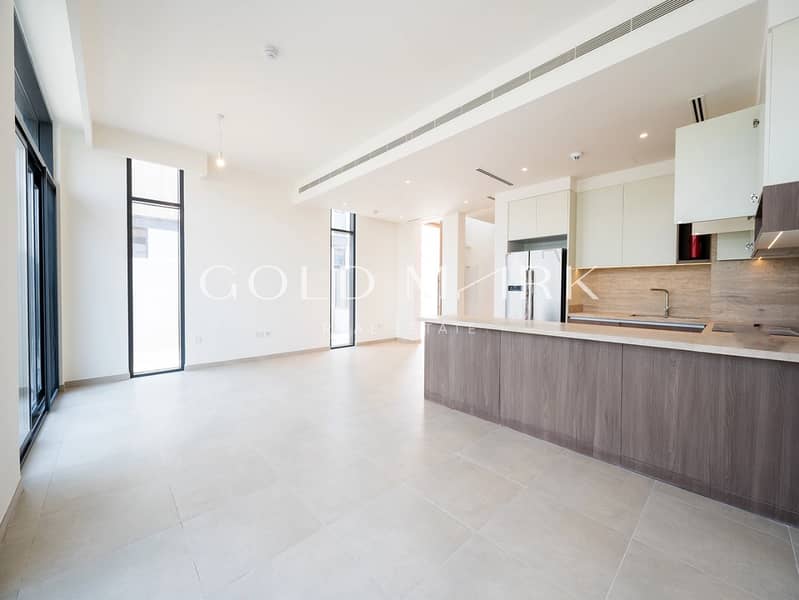 Opposite of Pool |Main Park Facing|Genuine Listing - Image 7