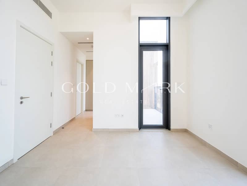 Opposite of Pool |Main Park Facing|Genuine Listing - Image 9