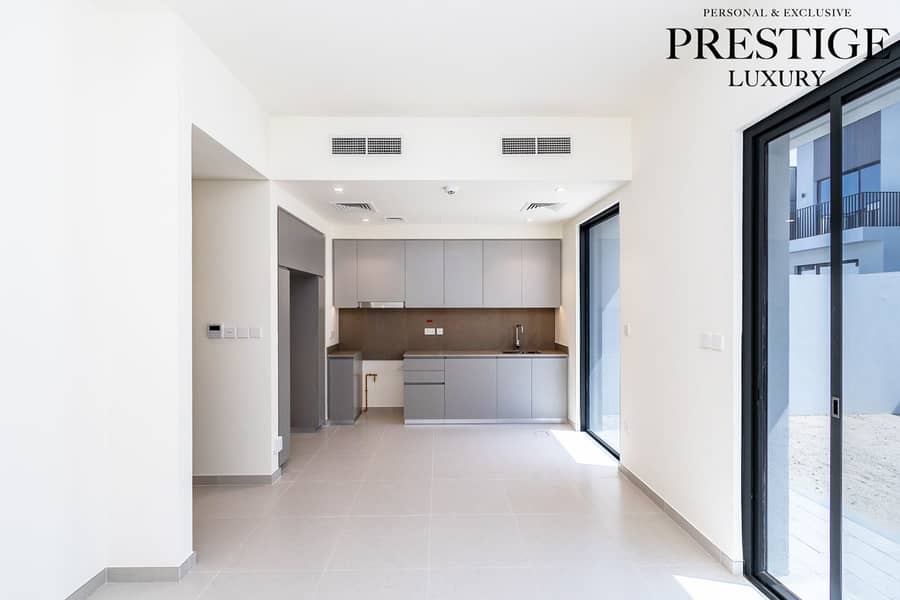 Single Row | Brand new | Community View - Image 6