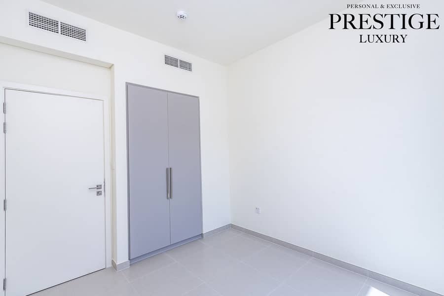 Single Row | Brand new | Community View - Image 20