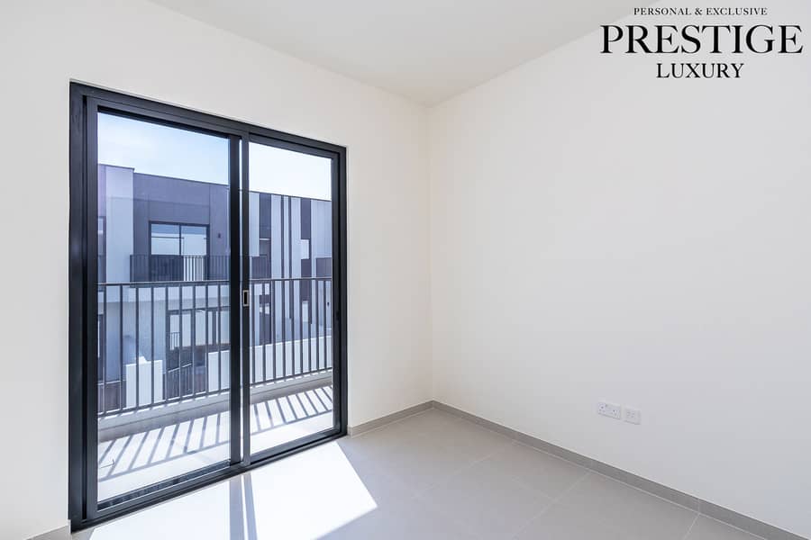 Single Row | Brand new | Community View - Image 22