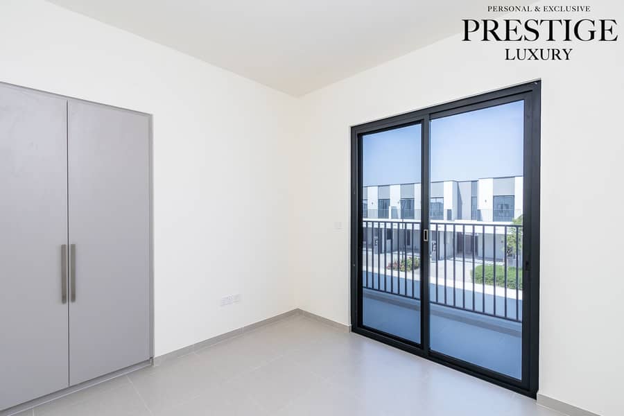 Single Row | Brand new | Community View - Image 29