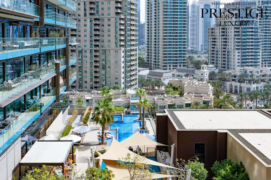 Vacant Dec | Corner Unit | Marina View