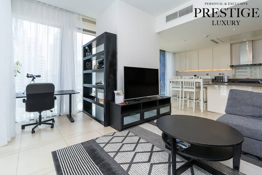 Vacant Dec | Corner Unit | Marina View - Image 10