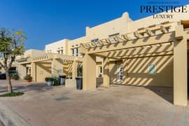 فیلا في زلال 2،زلال،البحيرات 3 غرف 275000 درهم - 13363149