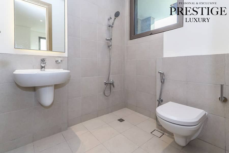 Independent Villa | 4BR+Maids | Ready| Unfurnished - Image 16