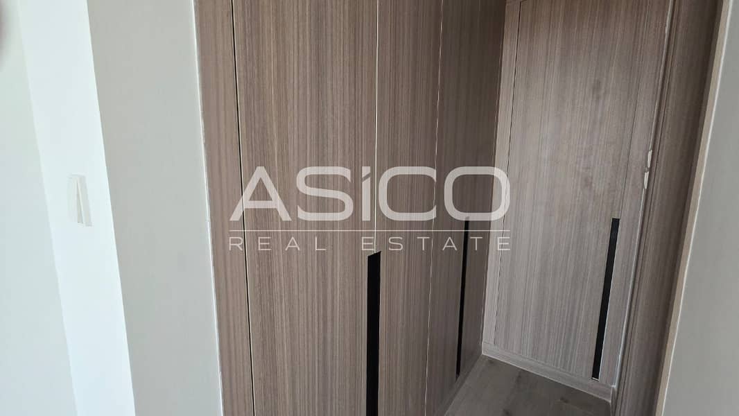 Premium 1BR | skyline Views | Vacant