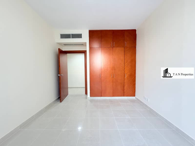 Spacious 4BR + Maids || 0% Commission || Huge Balcony || Near Metro - Image 9