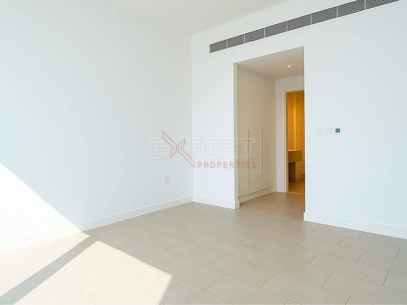 Bright Sea View | Private Maid Room | High-End Finishes - Image 9