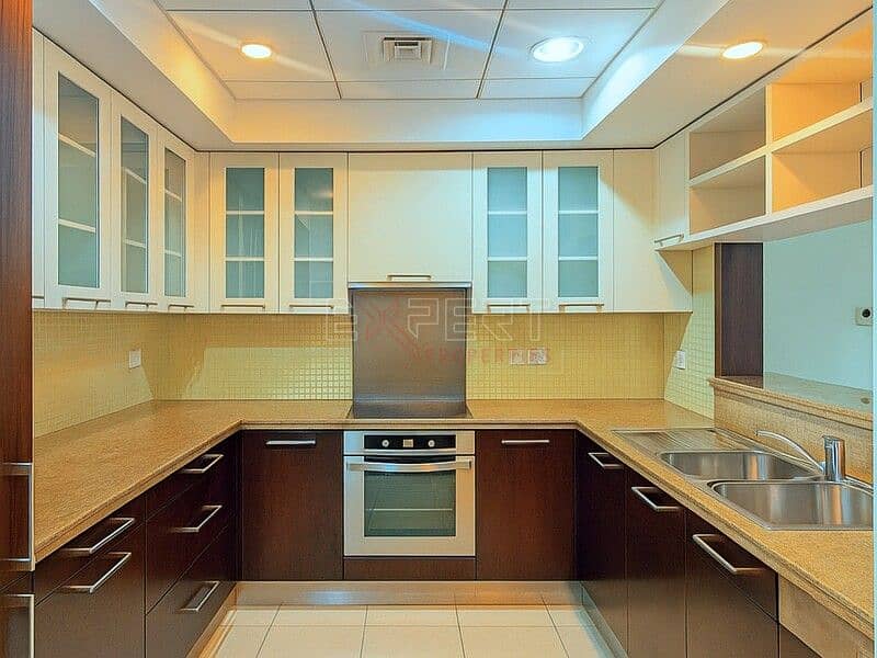 Burj Khalifa & Opera View | High Floor | Multiple Cheques Option