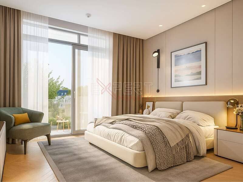 Luxurious Modern Townhouse | Pool & Garden Views | Attractive Off