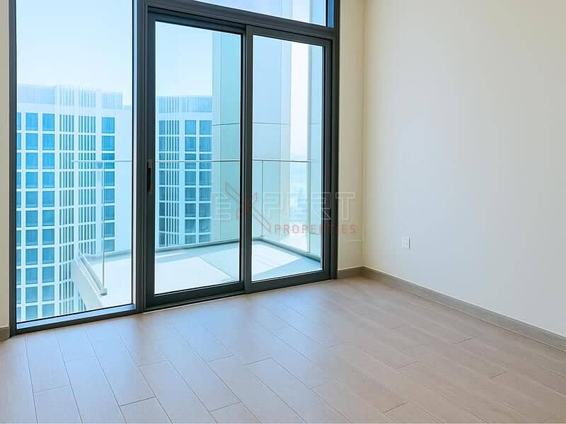 Luxurious Modern 1BR | Creek Views | Multiple Cheques Available