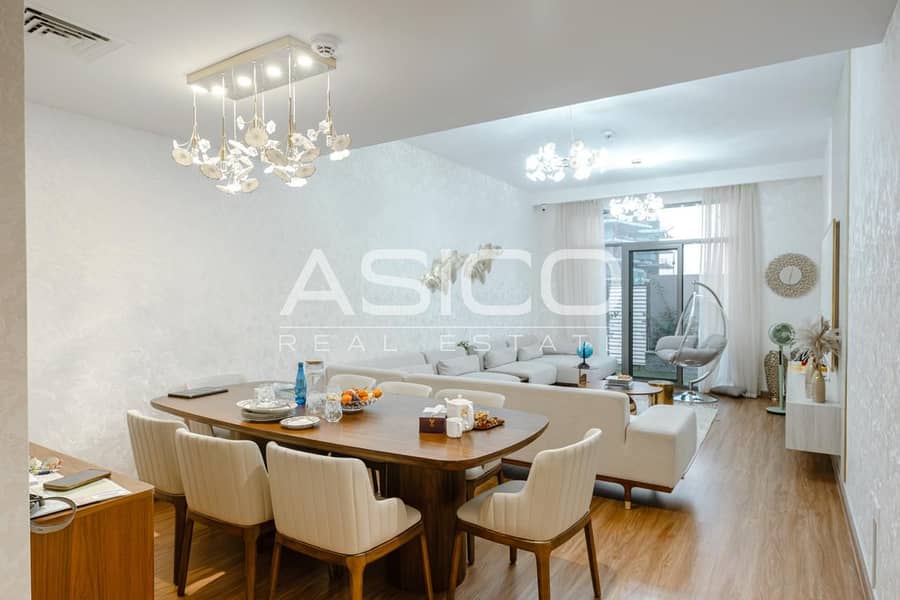 Pulse Beachfront 1 | 3BR+M Villa | Upgraded