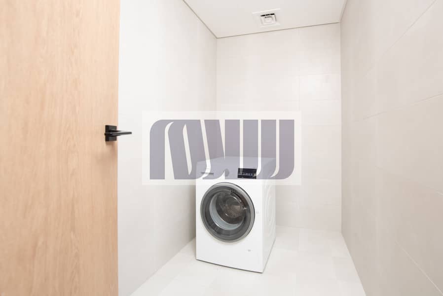 Available 2 BR | Modern Layout |Burj Khalifa View - Image 14