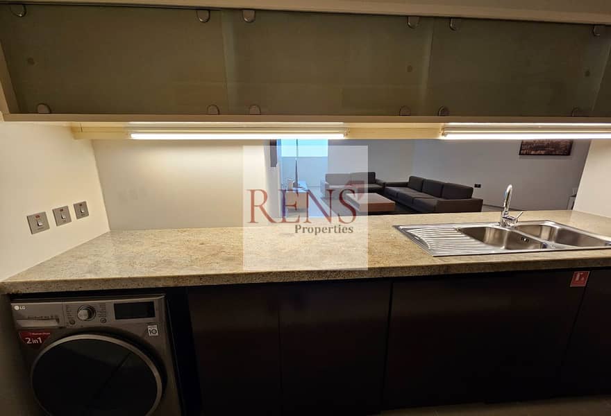 FULLY FURNISHED | READY TO MOVE IN | NEAR TO METRO