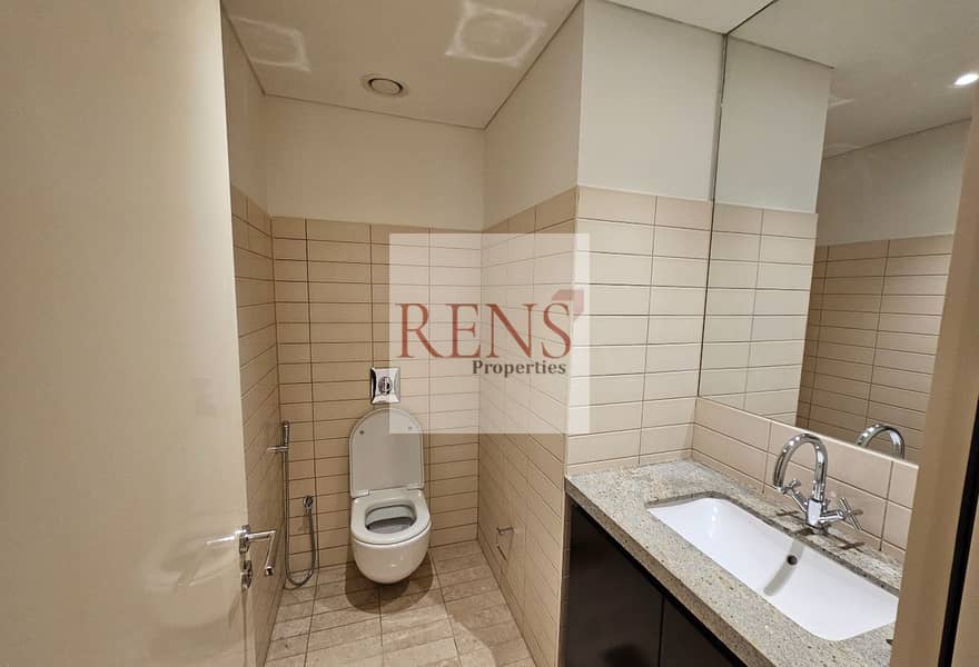 FULLY FURNISHED | READY TO MOVE IN | NEAR TO METRO - Image 12