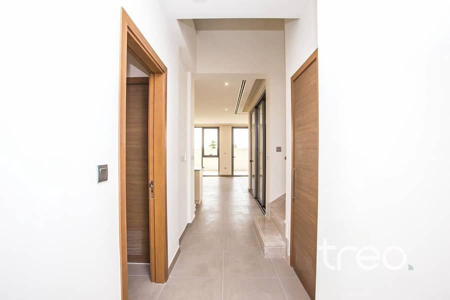 Parkview | Amazing Location | Vacant Now