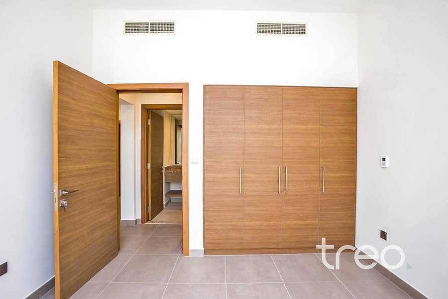 Parkview | Amazing Location | Vacant Now - Image 7